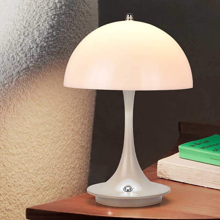 ÉclatLuxe | Lampe de Table – Élégance Moderne et Luminosité Réglable