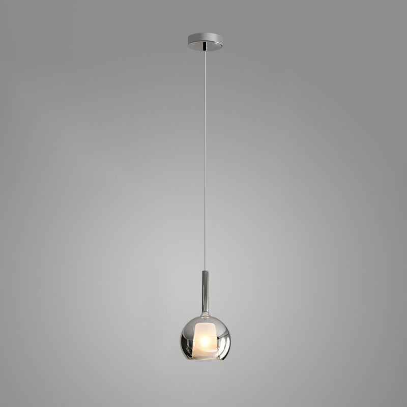 Énora | Suspension Glo – Design Iconique et Ambiance Envoûtante