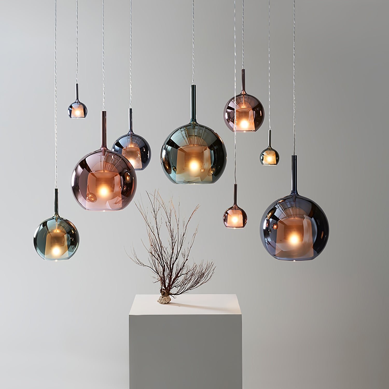Énora | Suspension Glo – Design Iconique et Ambiance Envoûtante