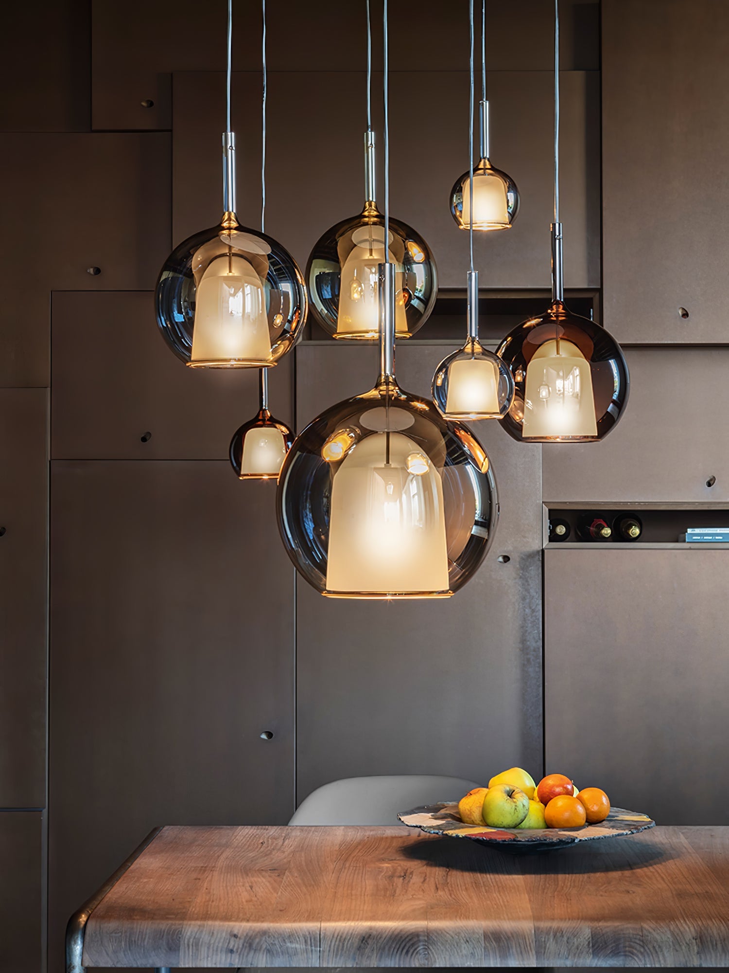 Énora | Suspension Glo – Design Iconique et Ambiance Envoûtante