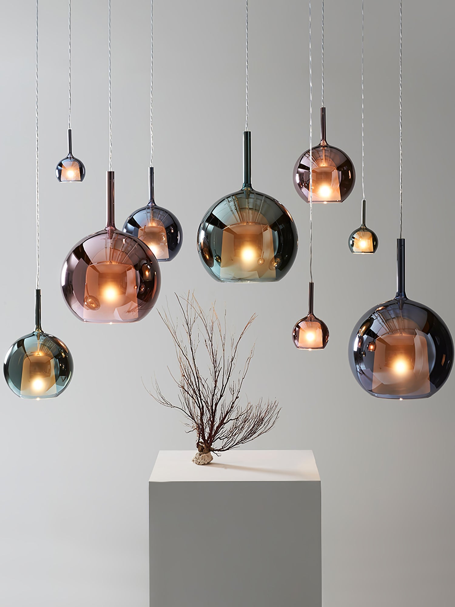 Énora | Suspension Glo – Design Iconique et Ambiance Envoûtante