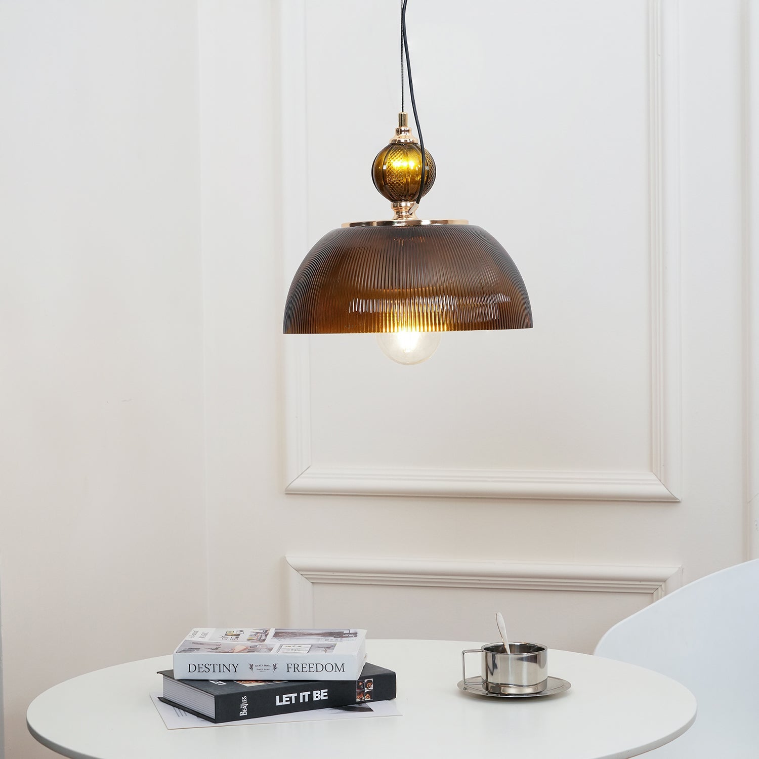 Évolisse | Lampe Suspendue en Verre – Dégradé vert rétro élégant