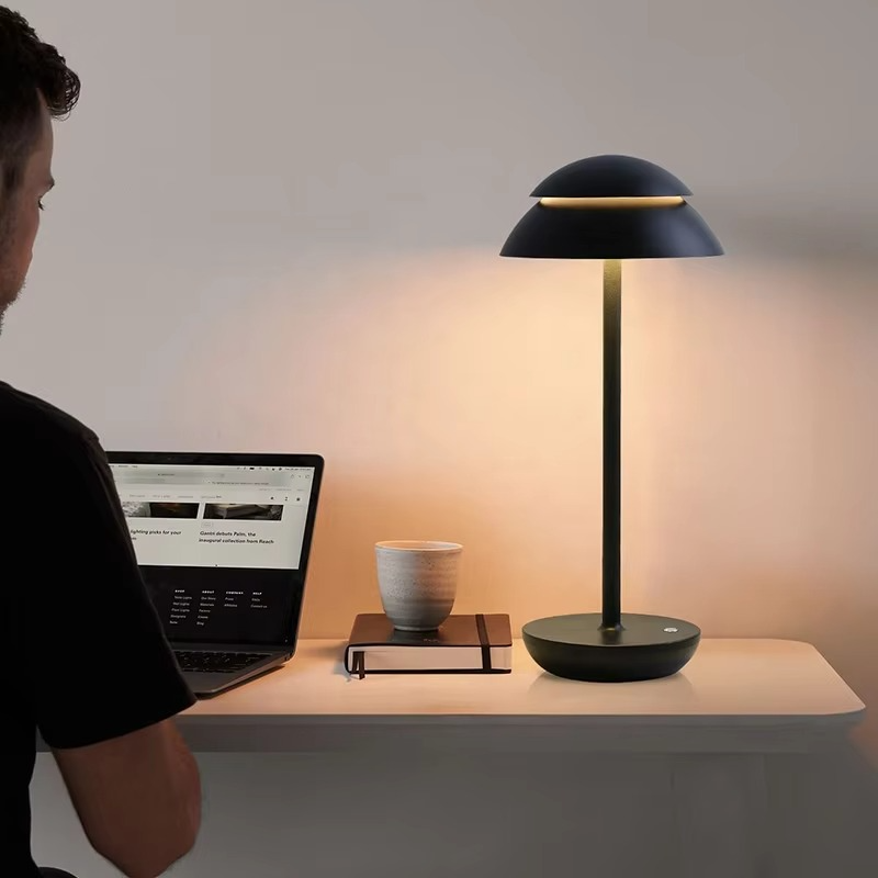 Néboria | Lampe de Table – Raffinement Moderne et Lumière Chaude