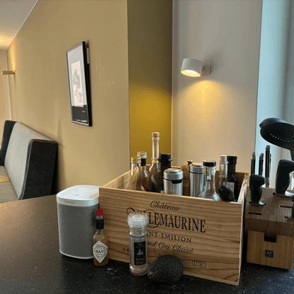 Luméa | Applique Murale LED – Éclairage Sans Fil et Tête Rotative 360°