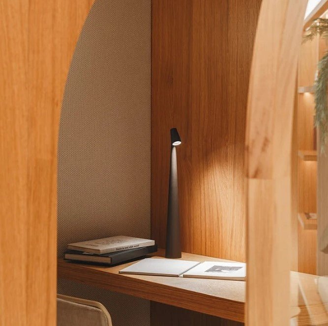 Aurélia | Lampe LED – Raffinement Durable et Lumière Ajustable