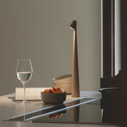 Aurélia | Lampe LED – Raffinement Durable et Lumière Ajustable