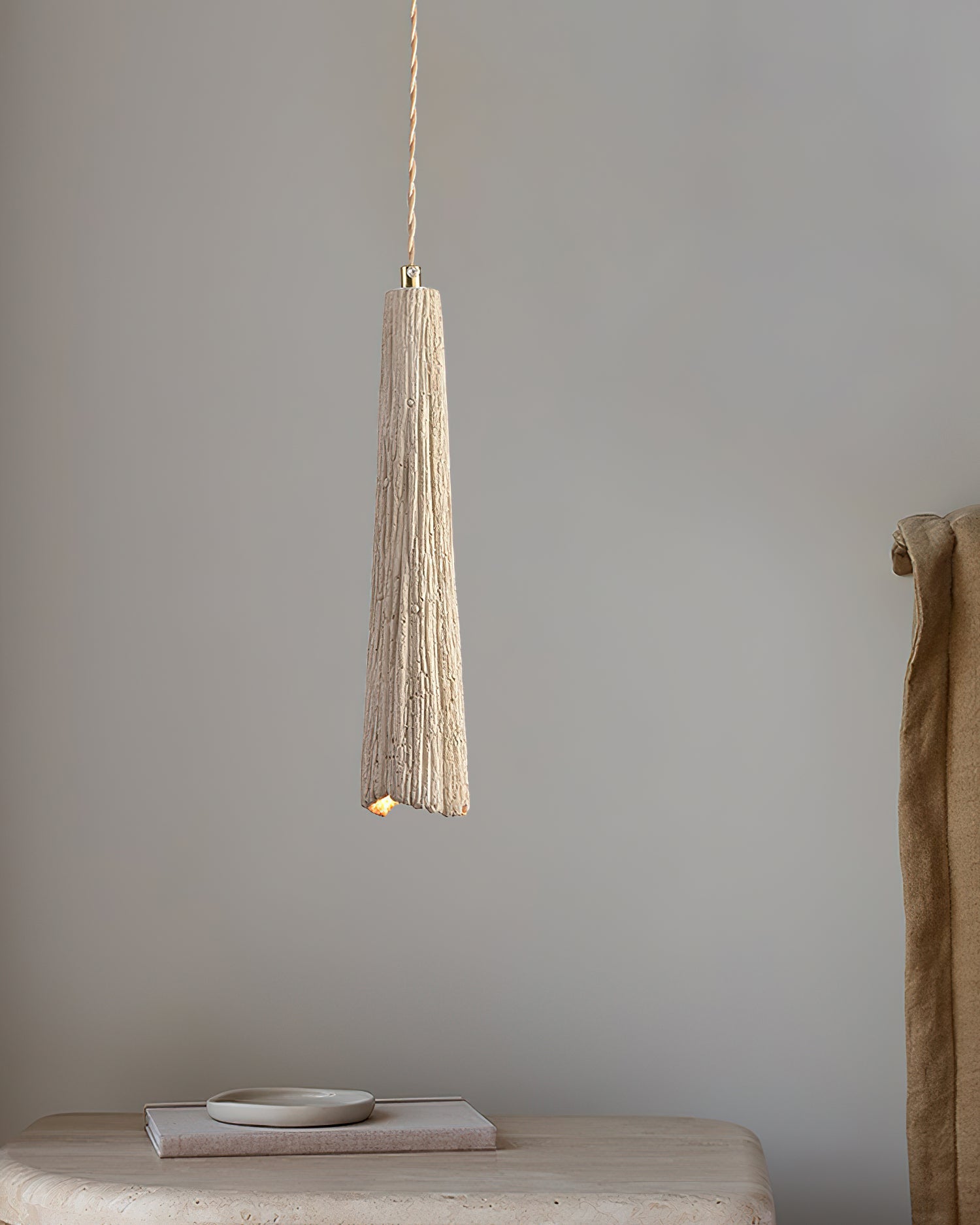 Cimélia | Lustre Contemporain – Texture Authentique et Style Sophistiqué