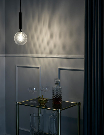 Néomée | Lustre Design – Élégance Intemporelle et Lumière Ludique