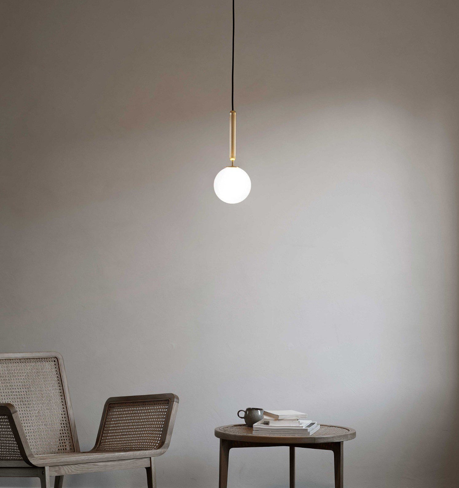 Néomée | Lustre Design – Élégance Intemporelle et Lumière Ludique