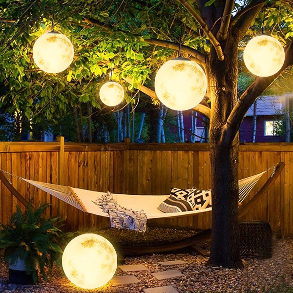 CelestiShine | Lampe LED Extérieure – Design Lunaire Élégant