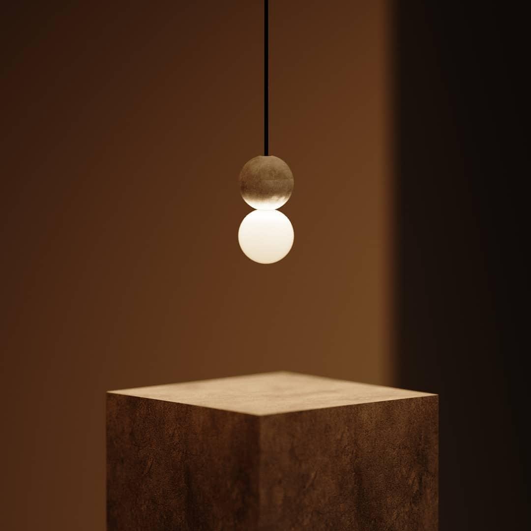 Soléra | Suspension Géométrique – Verre Opale et Grès Volcanique
