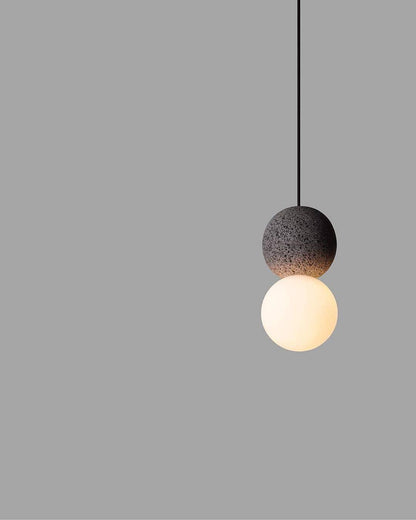 Soléra | Suspension Géométrique – Verre Opale et Grès Volcanique