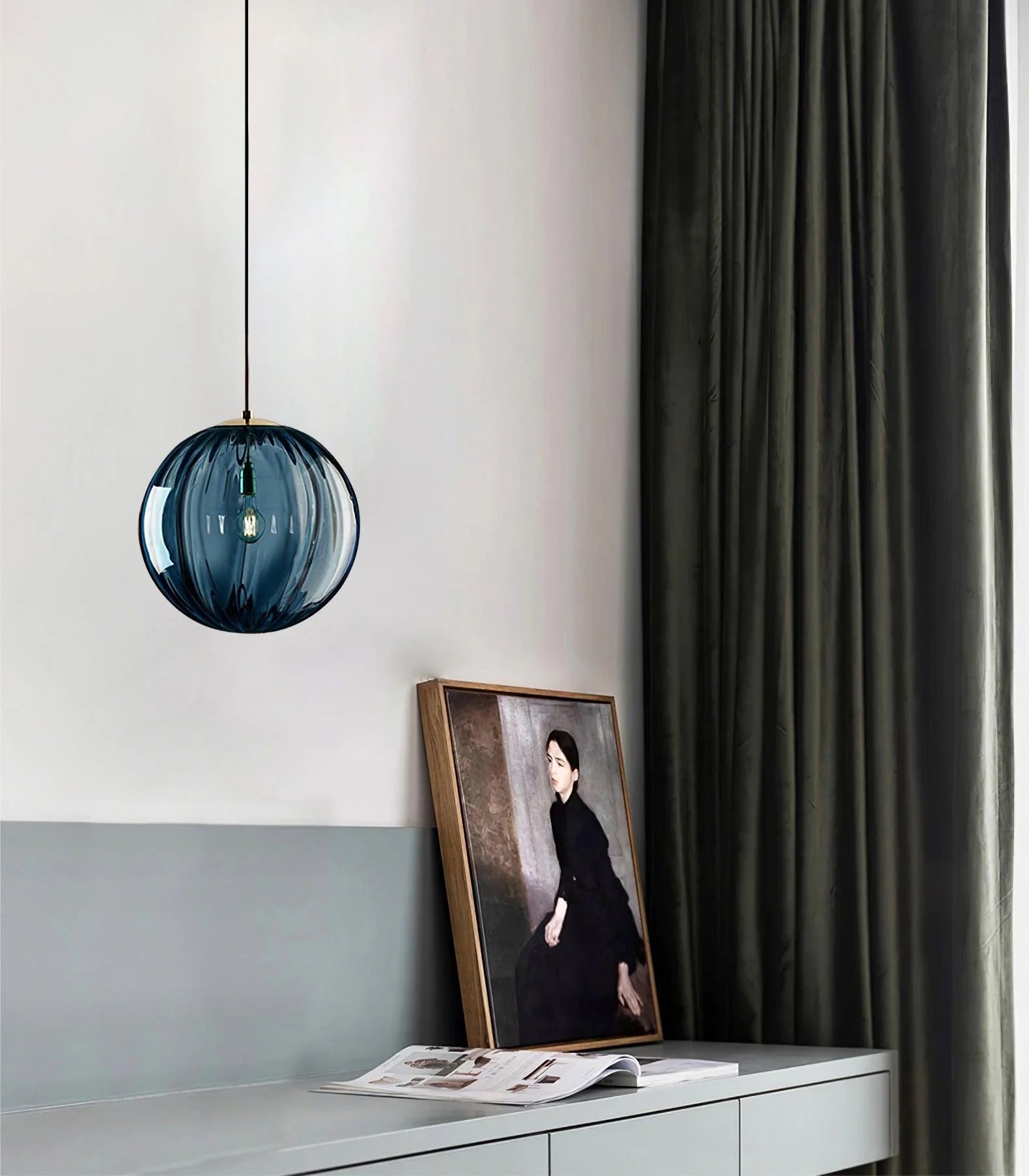 Éloura | Suspension Colorée – Teintes Intenses et Éclairage Chaleureux