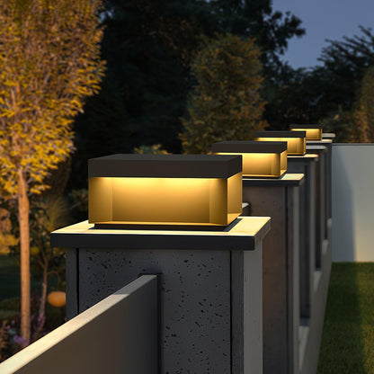 LumiJardin | Lampe de Pilier Solaire – Résistante UV et Intempéries