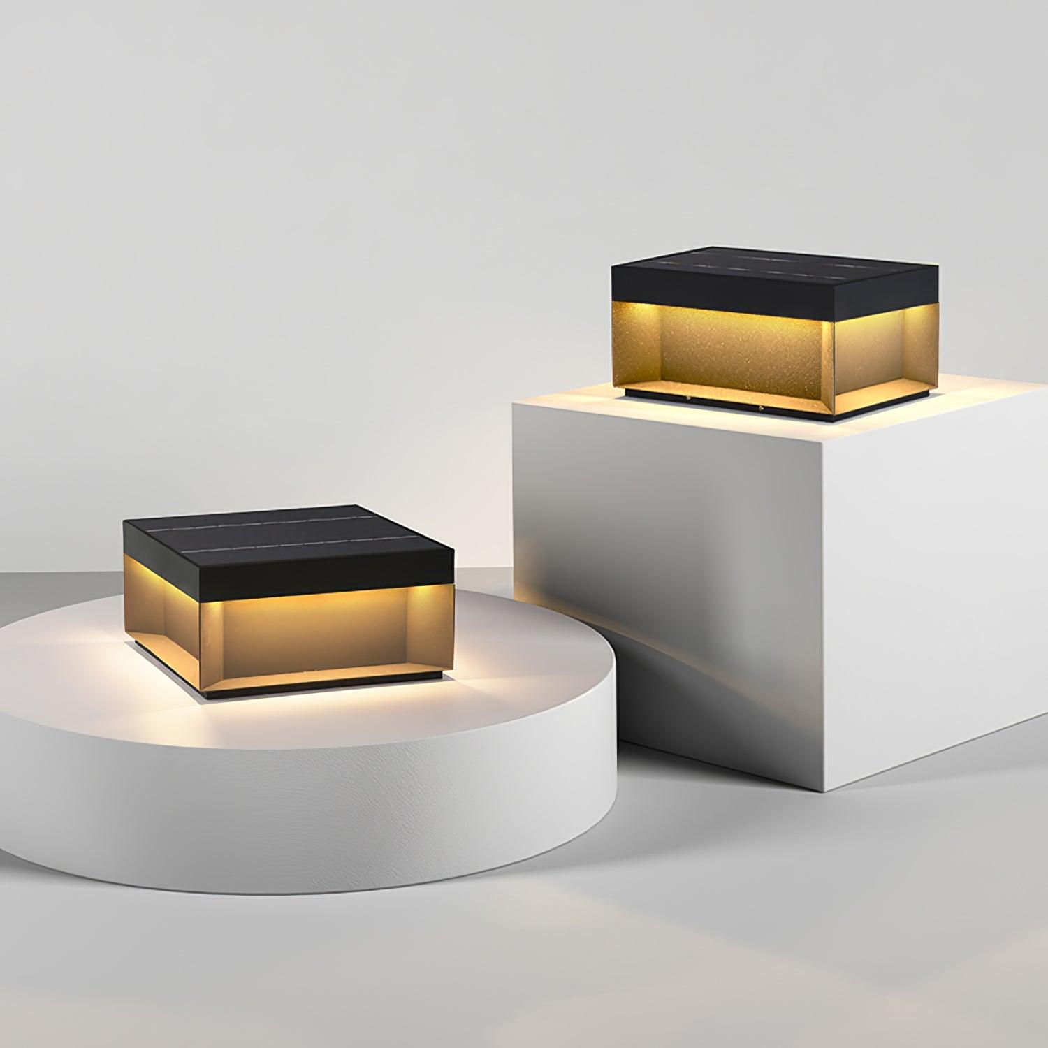 LumiJardin | Lampe de Pilier Solaire – Résistante UV et Intempéries