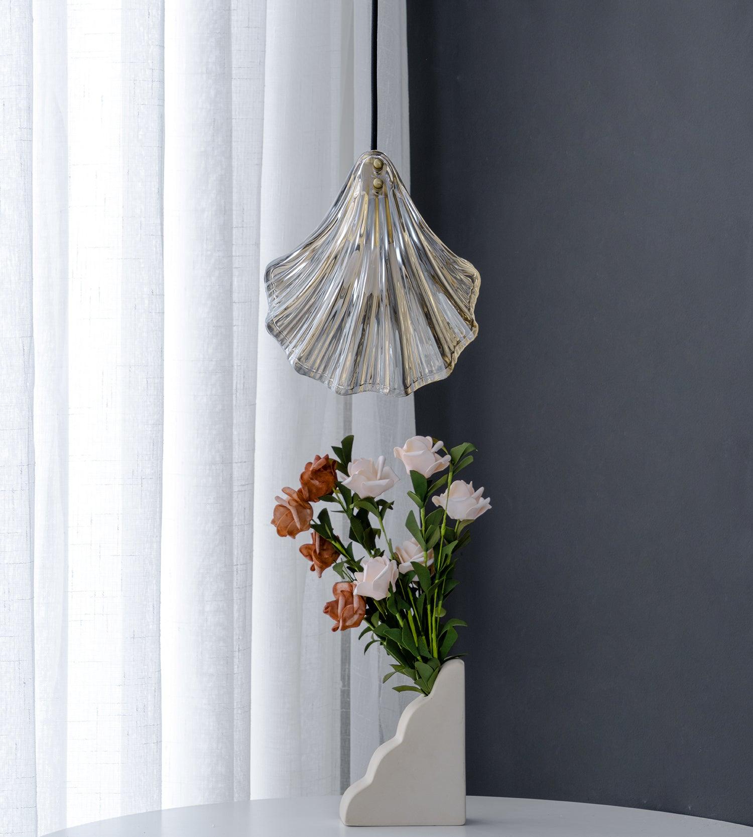Orélis | Suspension Design – Effet Bijou et Ambiance Lumineuse