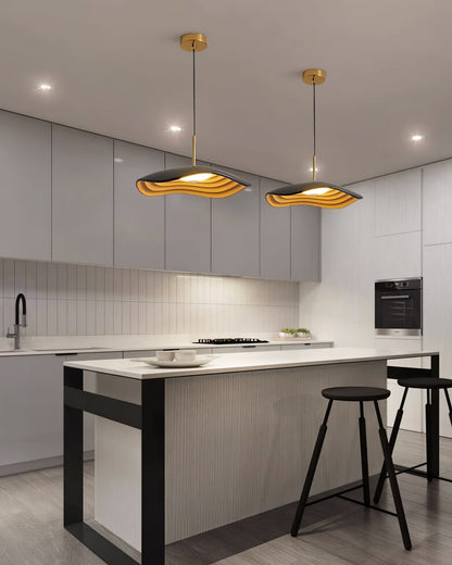 Maréva | Suspension LED – Courbes Élégantes et Éclat Raffiné