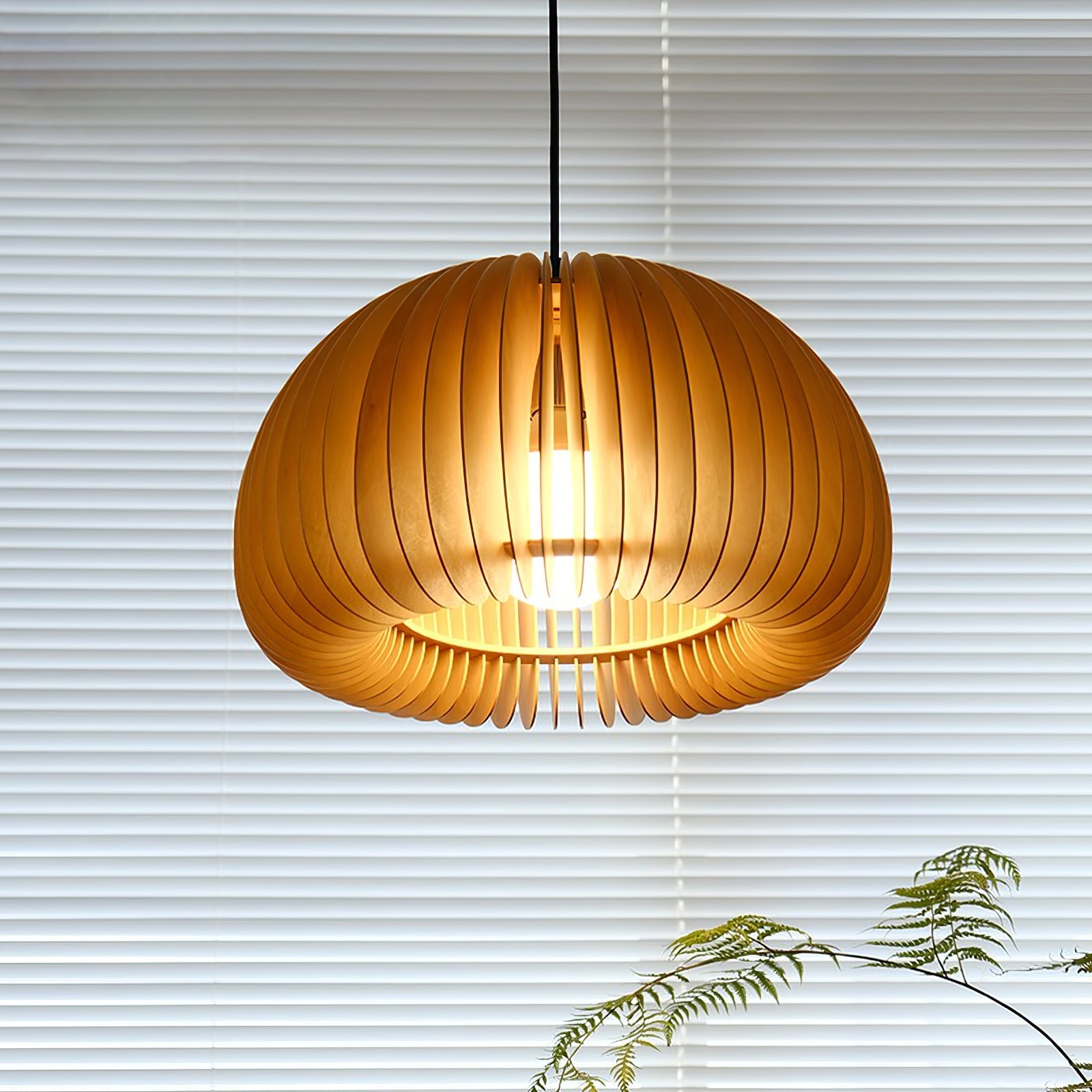 Sylviane | Suspension Nature – Ambiance Chaleureuse et Esprit Libre