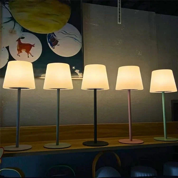 Nymphéa | Lampe LED – Élégance Minimaliste et Éclairage Flexible