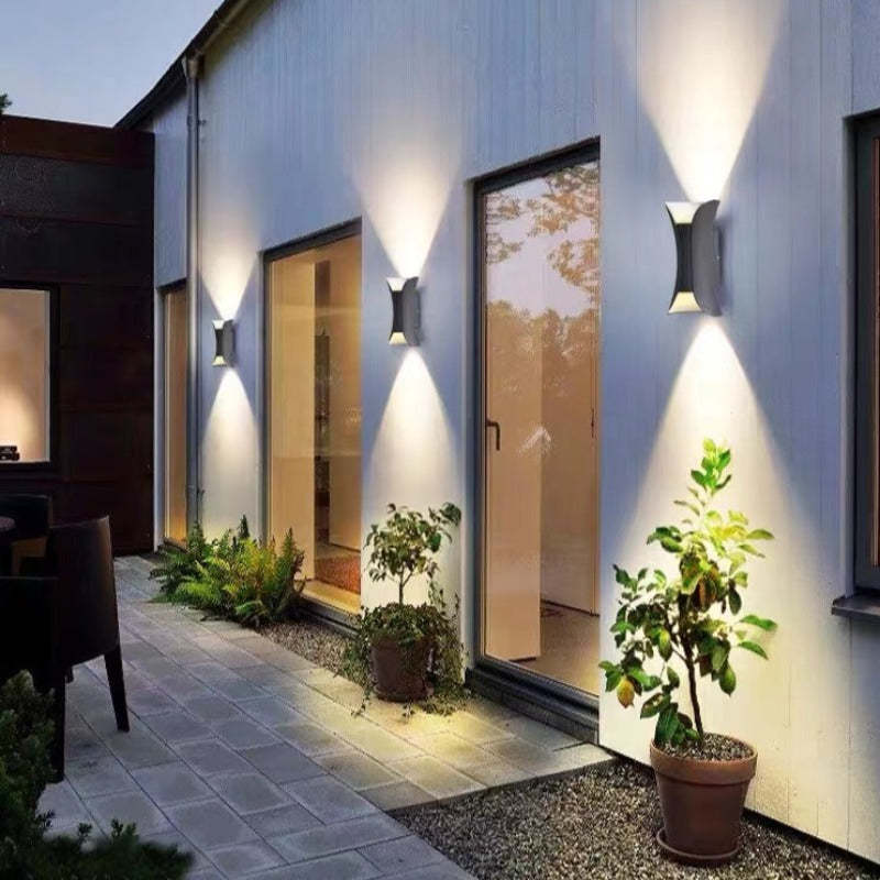 Élorna | Applique Murale LED Extérieure – Style Chic et Durable