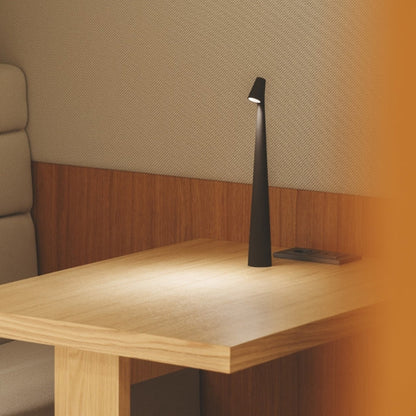 Aluvia | Lampe de Table LED – Élégance Moderne & Sans Fil