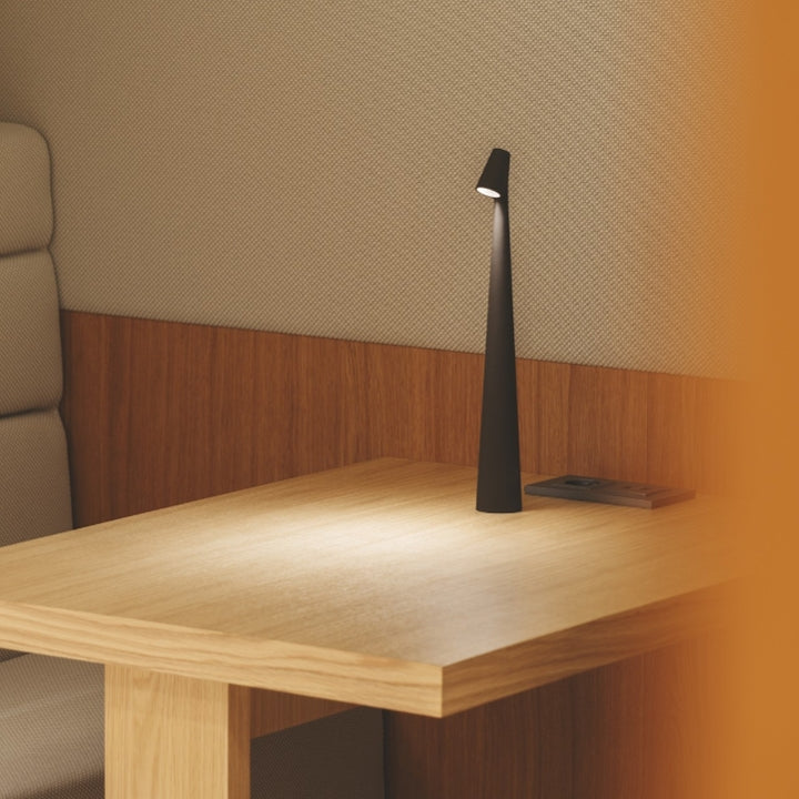 Aluvia | Lampe de Table LED – Élégance Moderne & Sans Fil