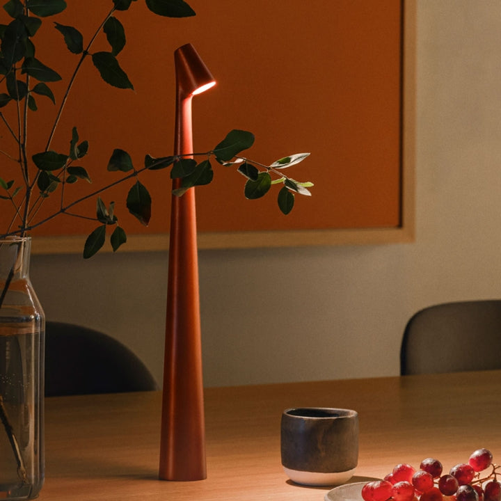 Aluvia | Lampe de Table LED – Élégance Moderne & Sans Fil