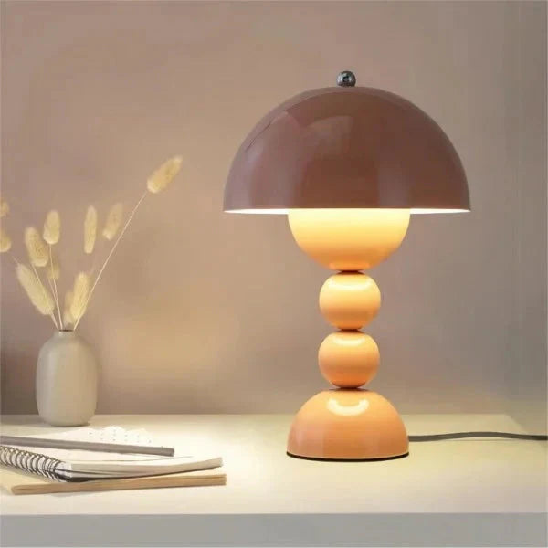 AuréaBloom | Lampe Macaron – Design Élégant et Ambiance Moderne Beige-Rouge