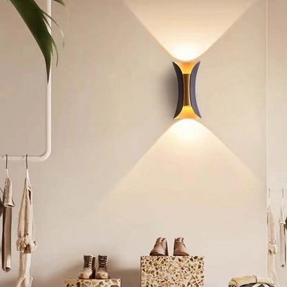 Élorna | Applique Murale LED Extérieure – Style Chic et Durable