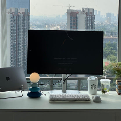 Éclat | Lampe de Table – Silhouette flacon esprit parisien