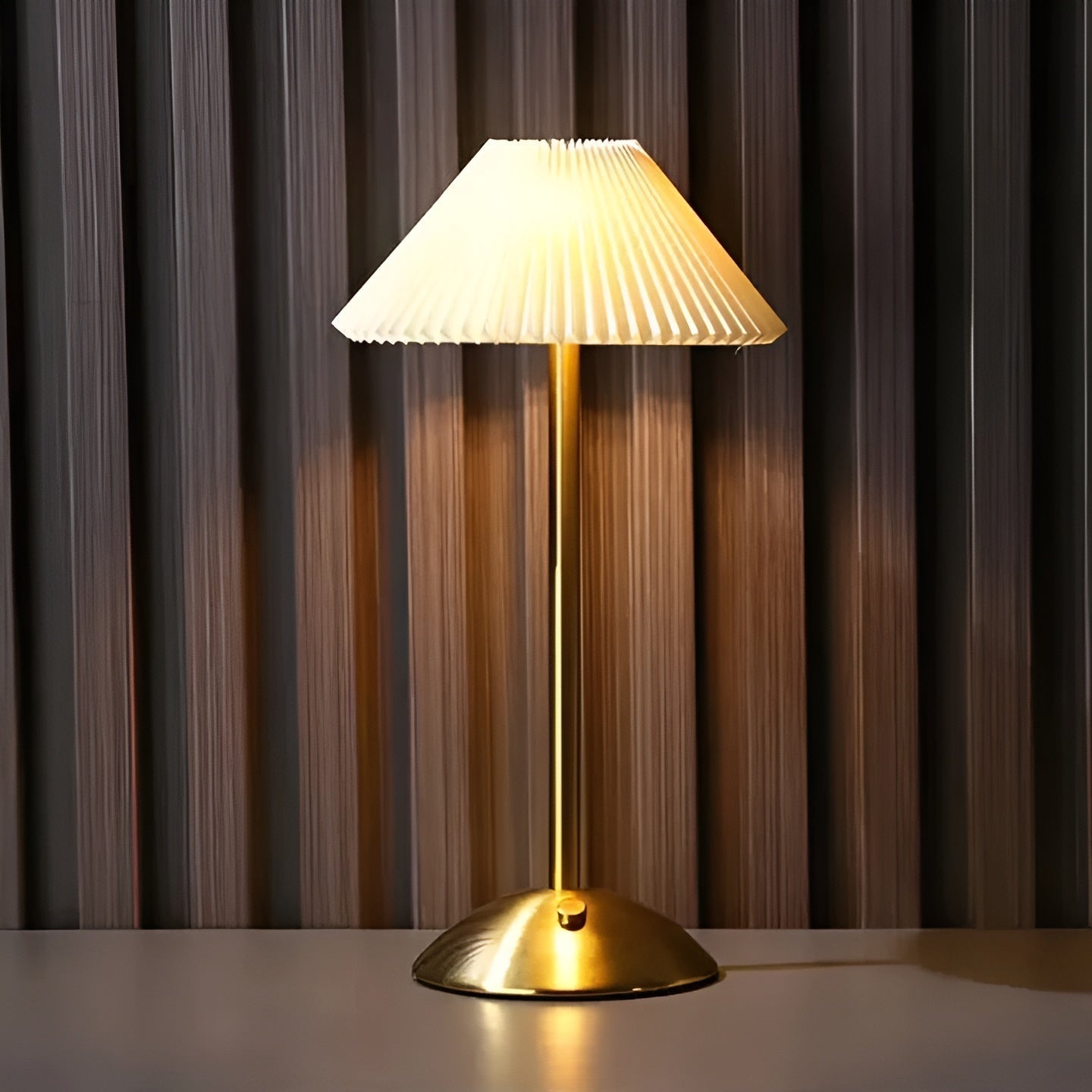 Éryna | Lampe Sans Fil – Lumière Ajustable et Style Minimaliste Beige