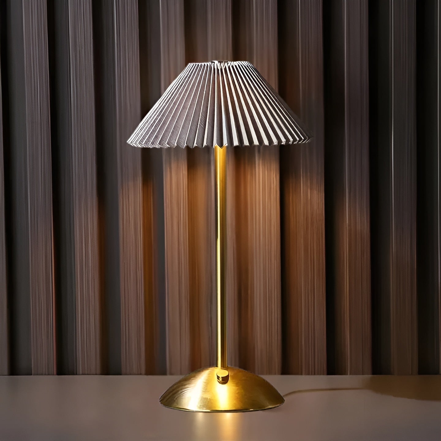 Éryna | Lampe Sans Fil – Lumière Ajustable et Style Minimaliste