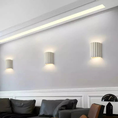 Nivoria | Applique Murale – Accents Plissés et Atmosphère Chic