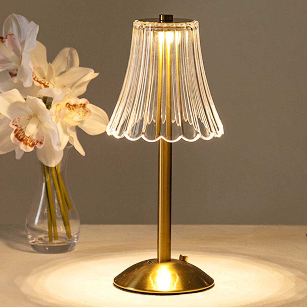 LumiVerre | Lampe de Table – Cristal Raffiné et Éclairage Sans Fil