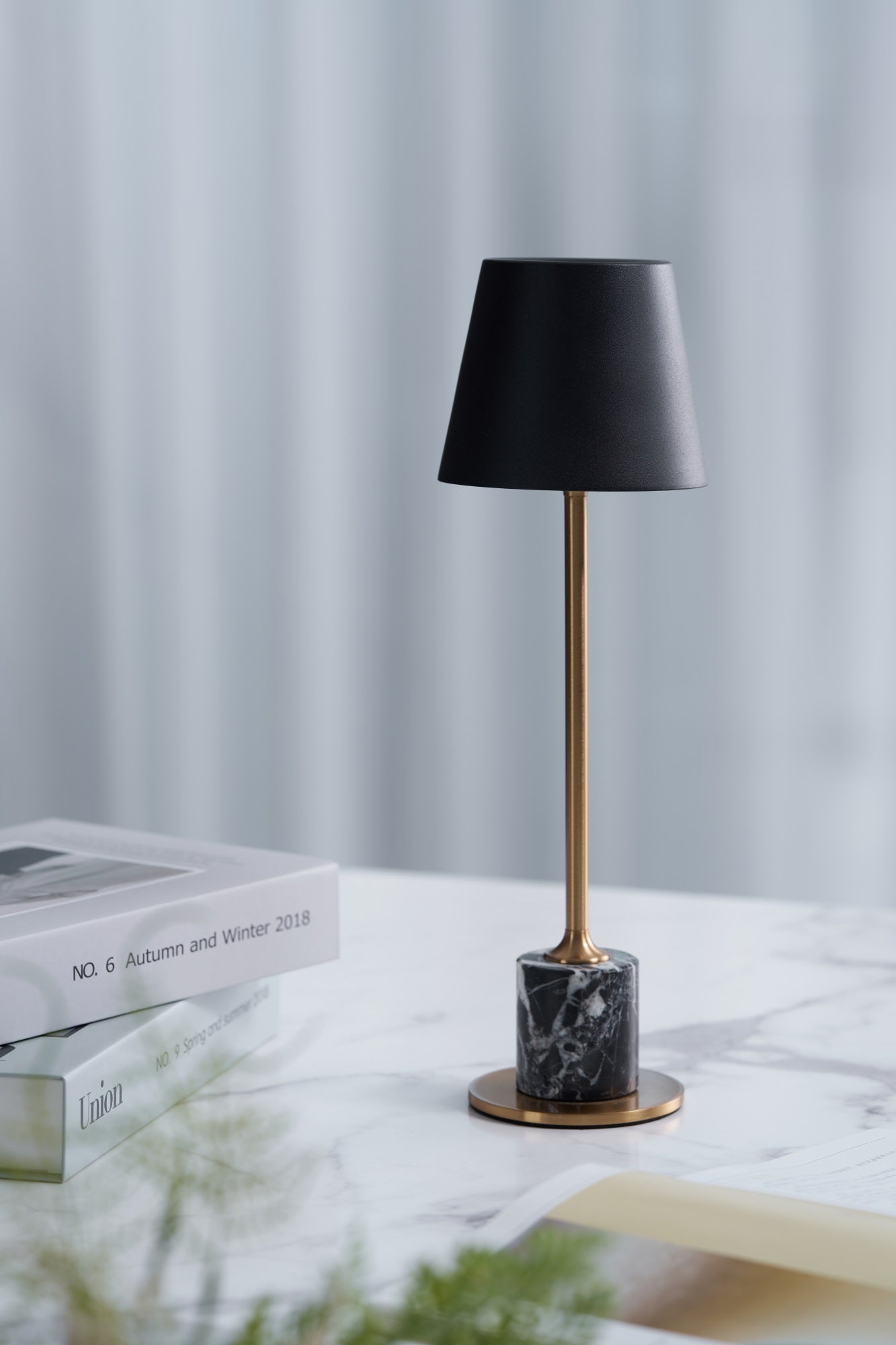Mabréa | Lampe de Table Rechargeable – Base noire sans fil