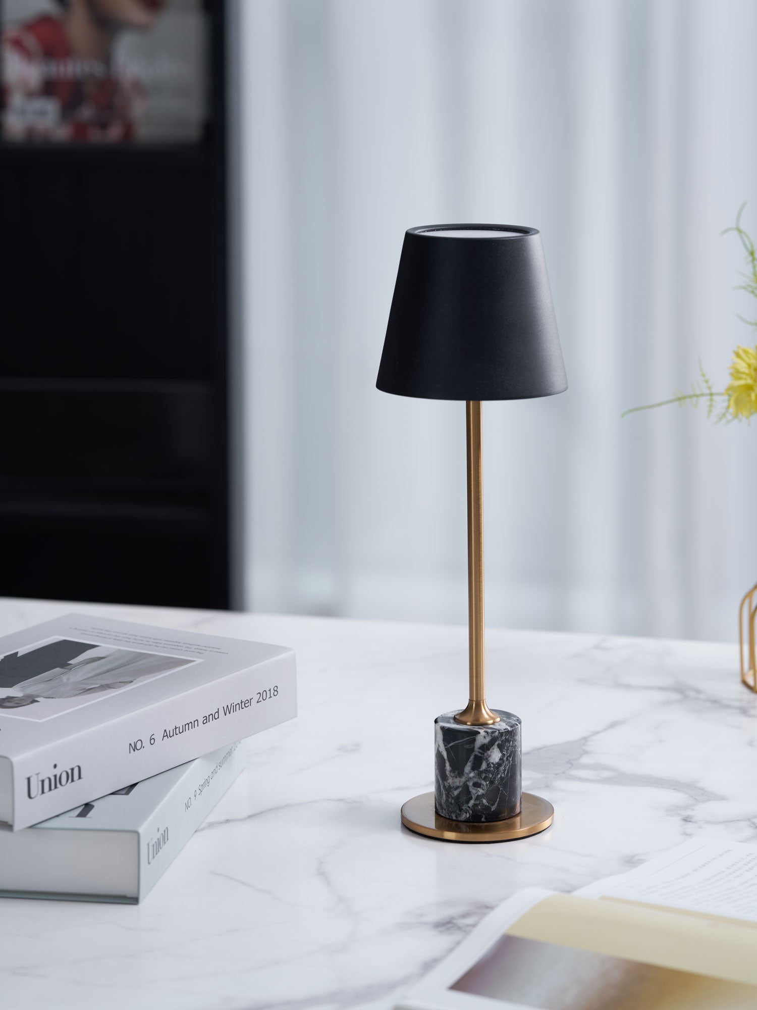 Mabréa | Lampe de Table Rechargeable – Base noire sans fil