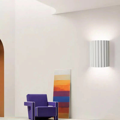 Nivoria | Applique Murale – Accents Plissés et Atmosphère Chic