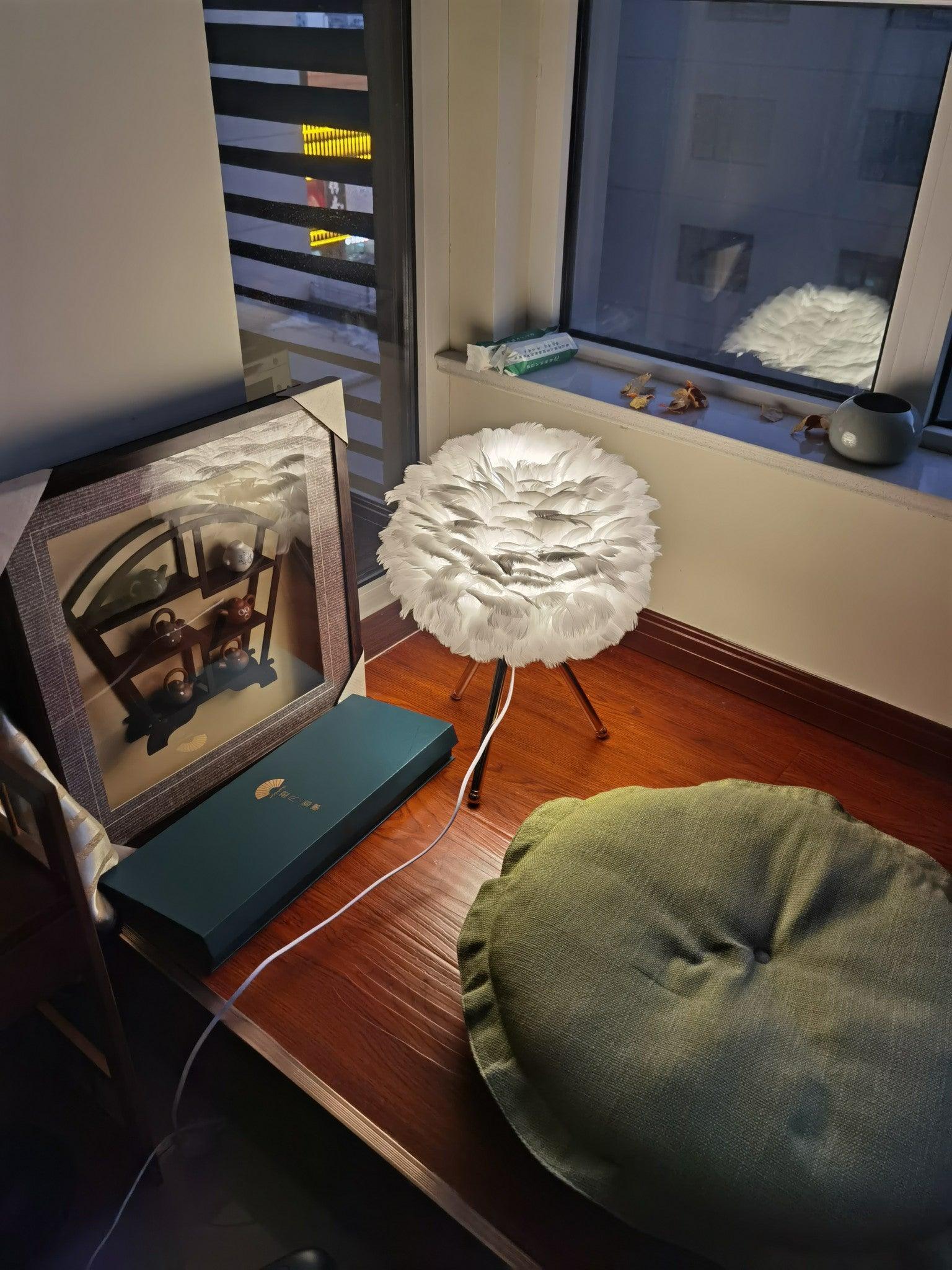 Plumélia | Lampe de Table – Abat-jour plume halo chaleureux