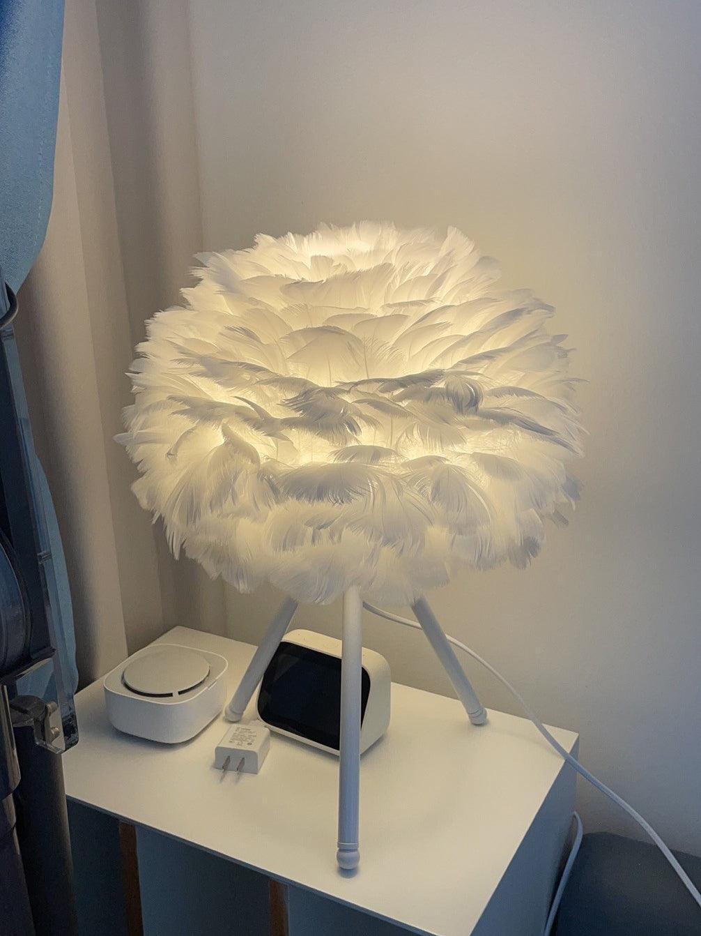 Plumélia | Lampe de Table – Abat-jour plume halo chaleureux
