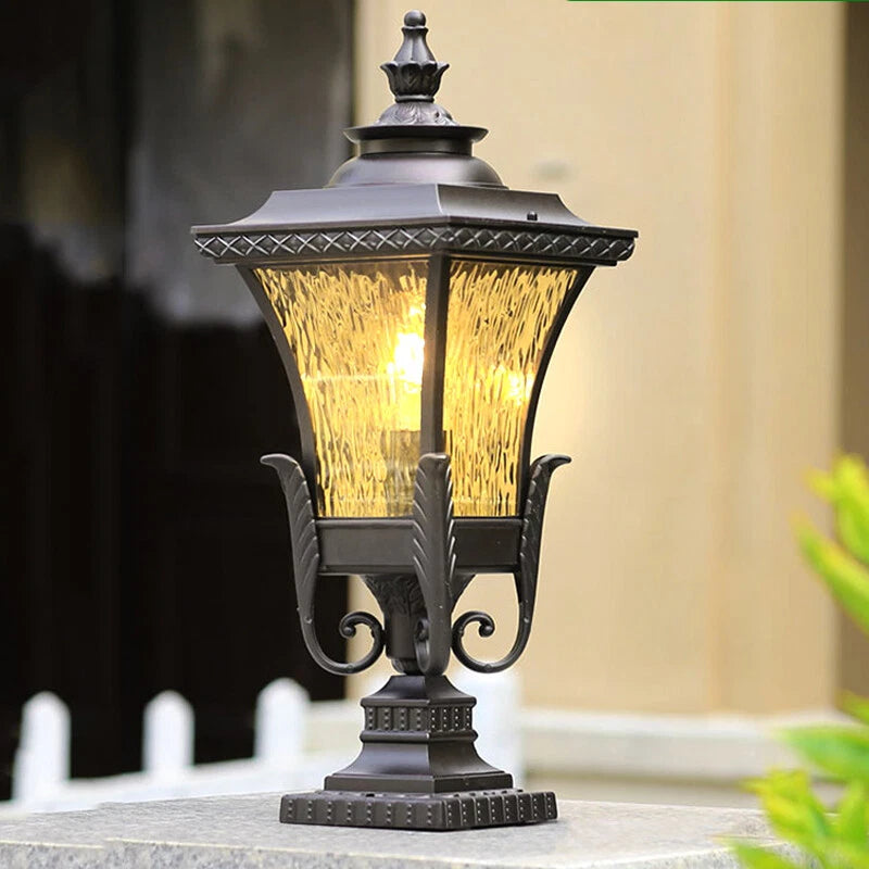 LumenCast | Lampadaire Extérieur – Design Moderne et Résistant