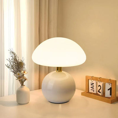 Valéora | Lampe de Table – Inspiration Bauhaus et Élégance Unique