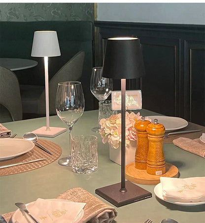 Veliora | Lampe de Table LED – Sans Fil Design Minimaliste & Élégant