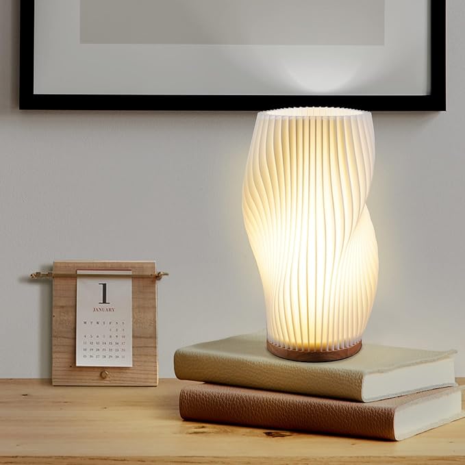 Véoria | Lampe de Table – Abat-Jour Ondulé et Lumière Douce