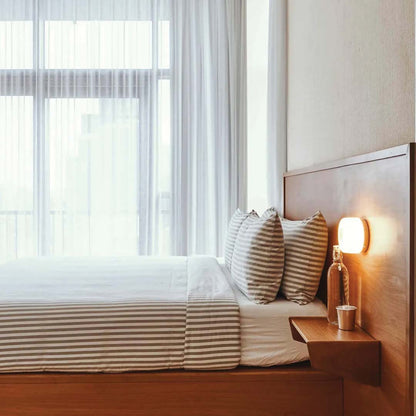 Veylura | Applique Murale LED – Verre & Métal, Design Moderne et Élégant Ambre